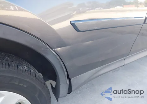 2013 Toyota Rav4 Xle z USA, uszkodzony, nr VIN JTMWFREV8D5001441